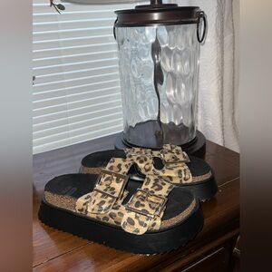 Leopard Print Platform Sandals with Buckles